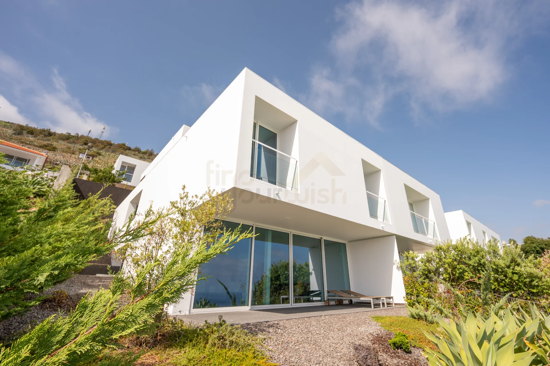 Moradia de Luxo Casas Brancas da Ajuda