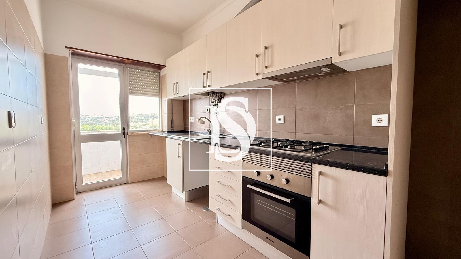 Apartamento T3 Venda em Almada, Cova da Piedade, Pragal e Cacilhas,Almada