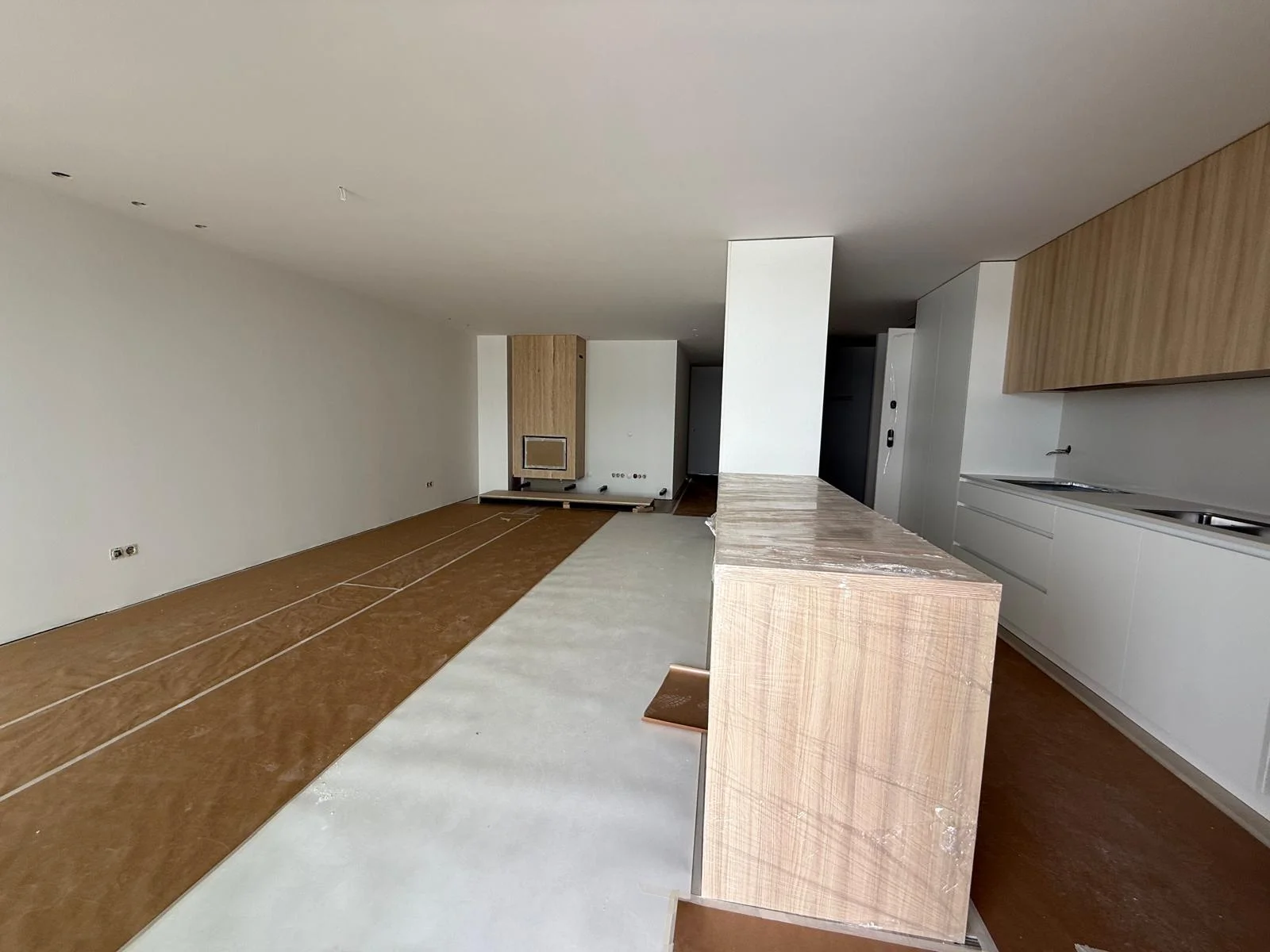 Apartamento T3 Novo para Venda- Ferreiros
