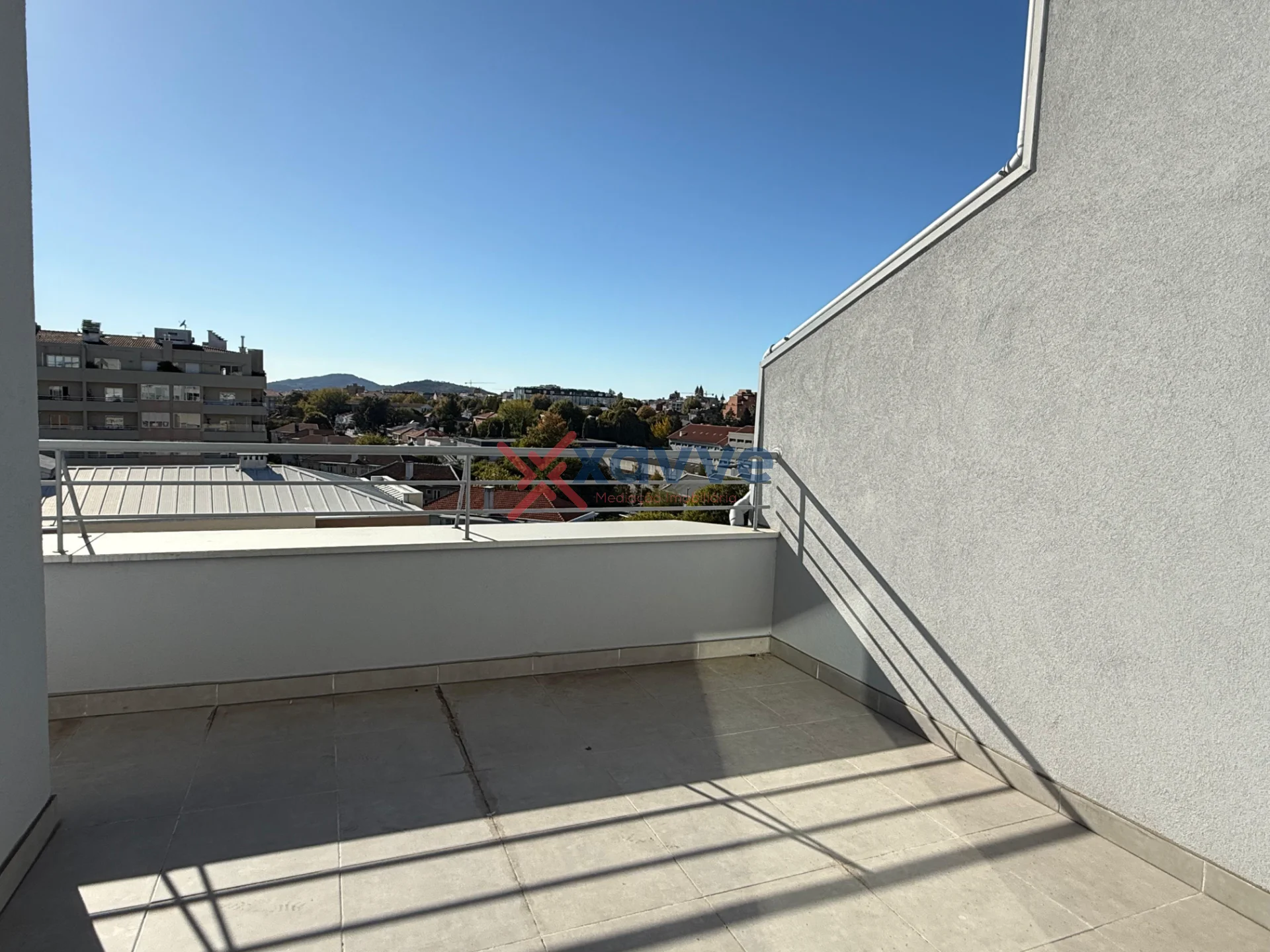 Apartamento T5 em São Vitor — miniatura 2