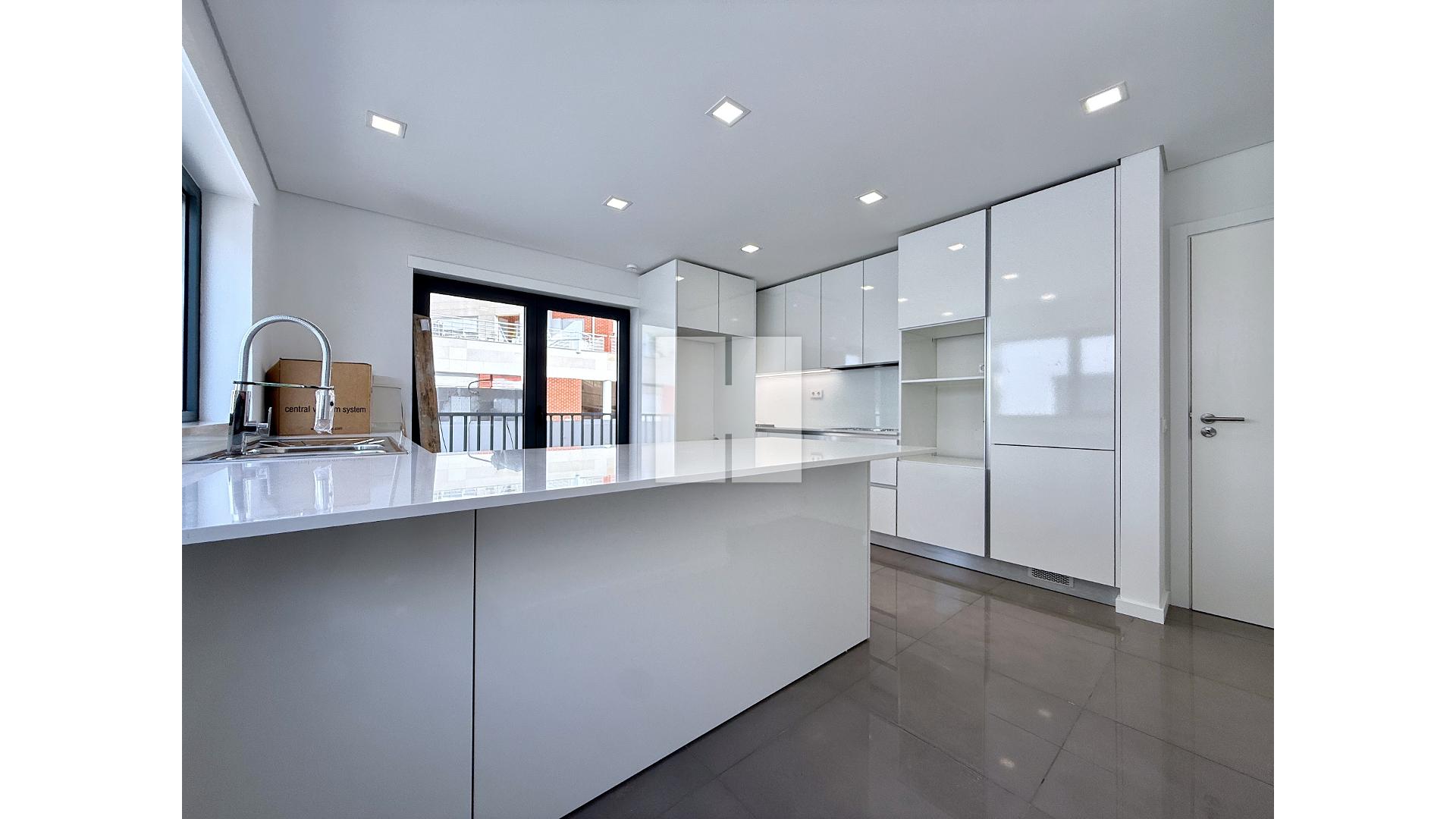 Moradia Geminada T4 em Tavarede — foto 11