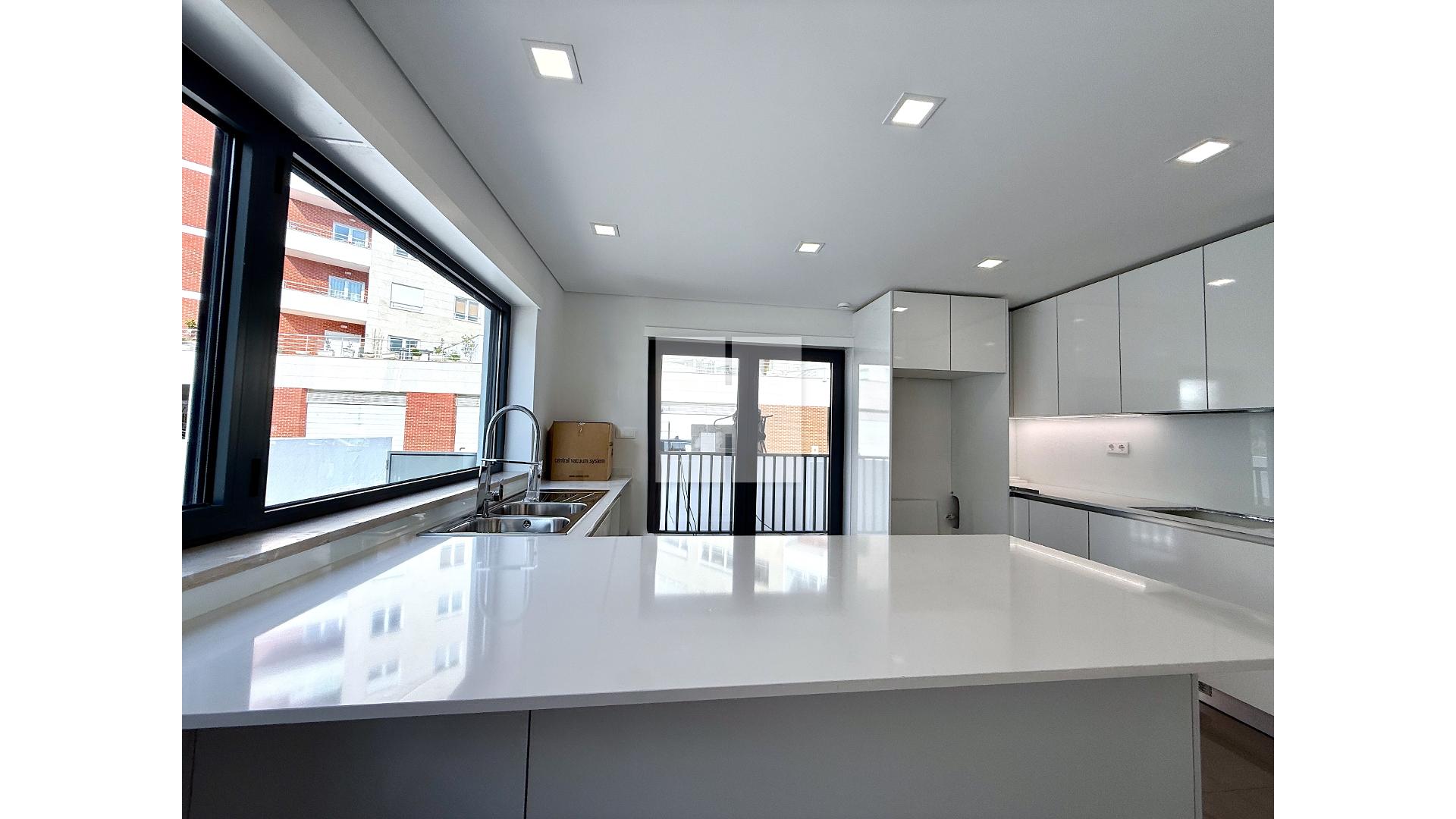 Moradia Geminada T4 em Tavarede — foto 12