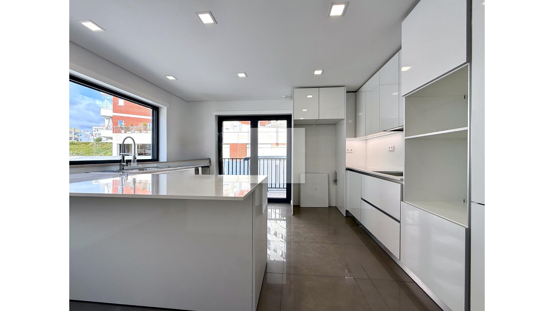 Moradia Geminada T4 em Tavarede — foto 10